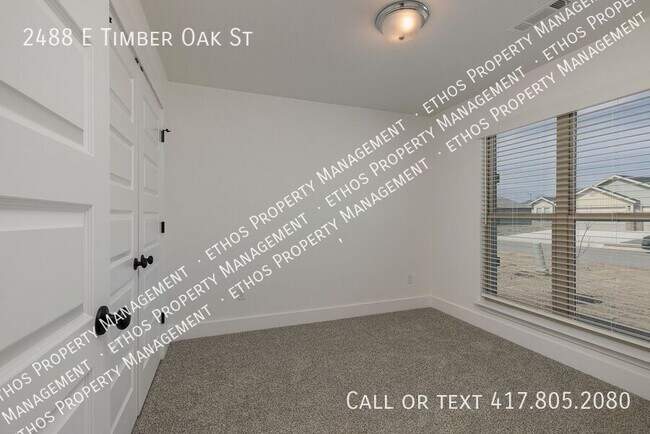 Building Photo - 2488 E Timber Oak St