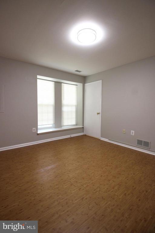 Building Photo - 2604 S Arlington Mill Dr