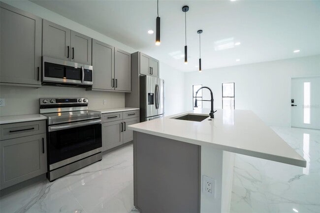 Building Photo - 3920 Wisteria Pl