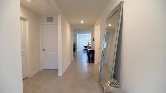 Building Photo - 6987 SW 136th Ln