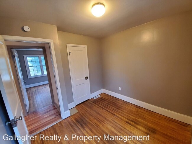 Building Photo - 2 br, 1 bath House - 36 English Rd