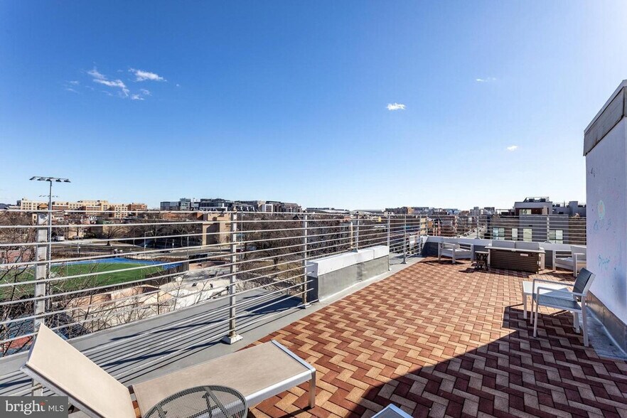 Building Photo - 1107 Rhode Island Ave NW