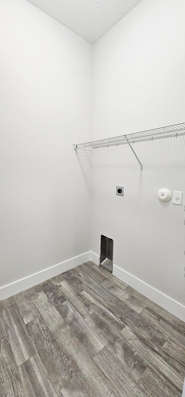 Building Photo - 17186 84th Ct N