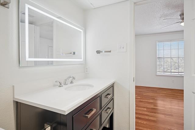 Building Photo - 5032 Matilda St