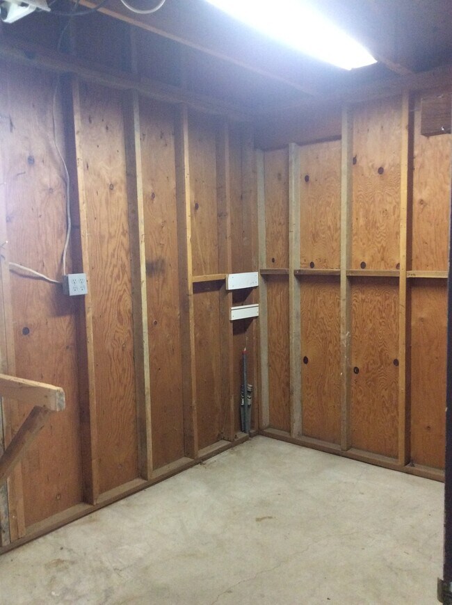 Building Photo - 595 Magnolia Way  Reno, NV 89506