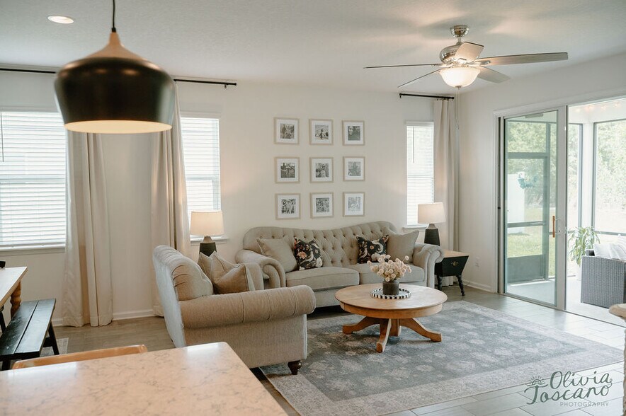 Building Photo - 1078 Persimmon Dr