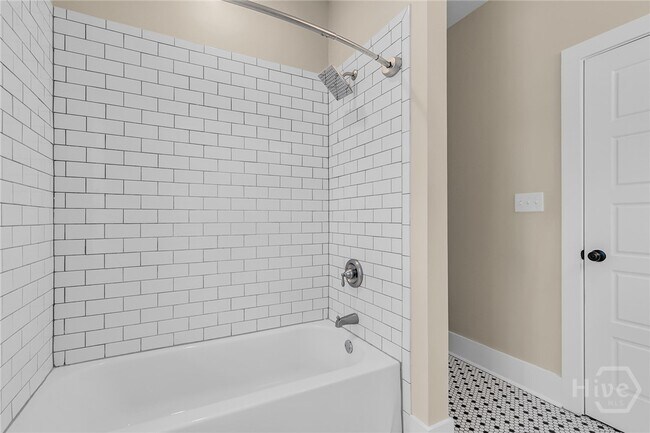 Building Photo - 3223 Bannon Ave