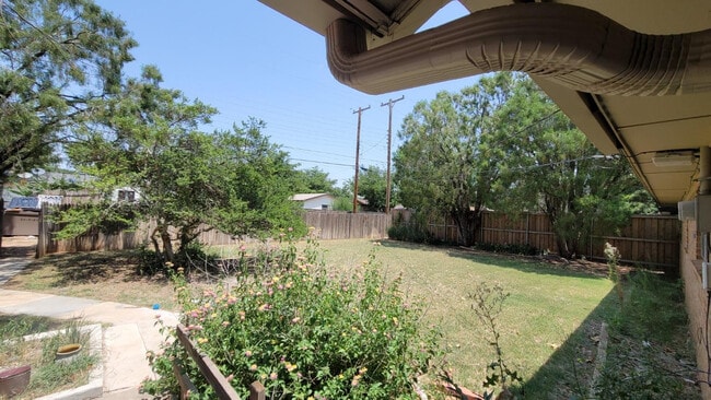 Building Photo - 4814 13th St