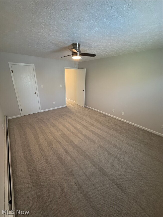 Building Photo - 118 Carter Cir