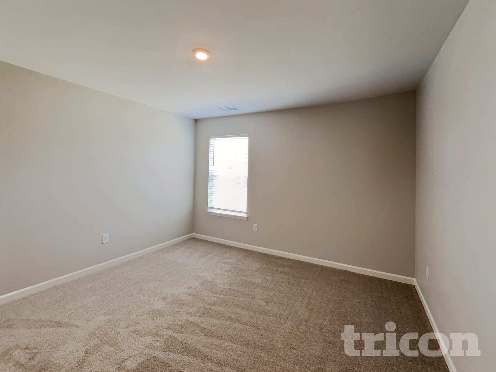 Building Photo - 134 Rivercamp St