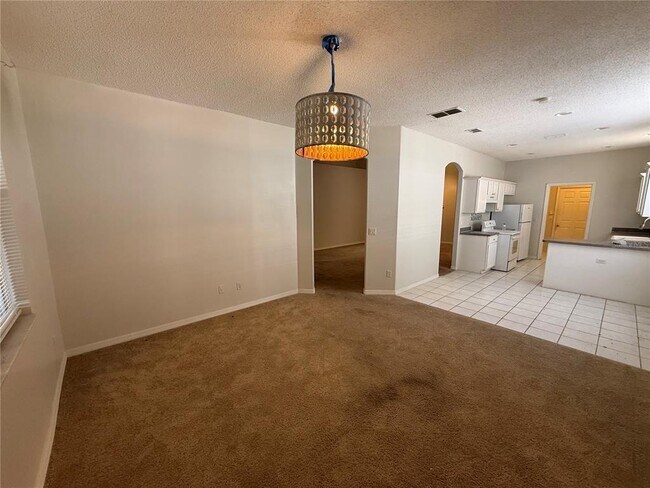 Building Photo - 1976 Willow Wood Dr