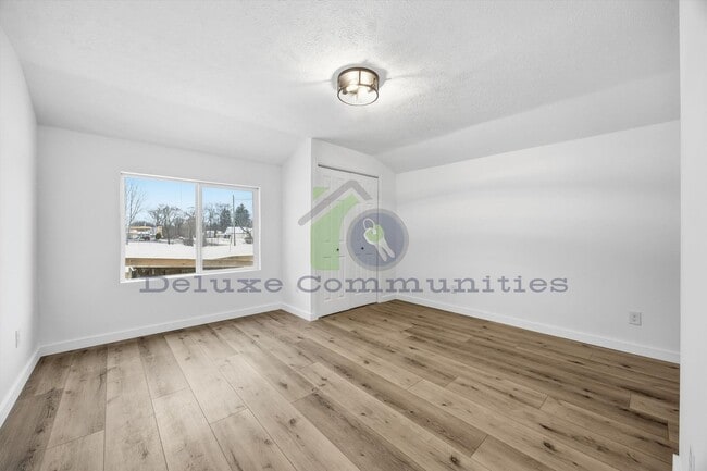 Building Photo - Stunning Fully Remodeled 3 Bed Home on a Huge Lot in Coopersville