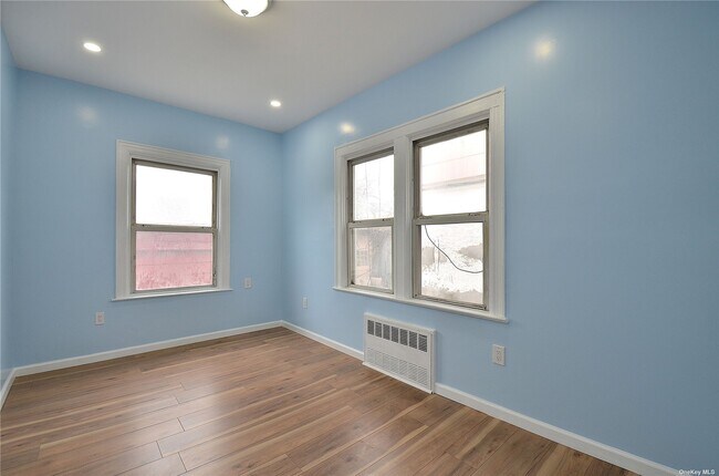 Building Photo - 1696 E 49th St