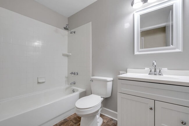 Building Photo - 2507 Waldemar Ln