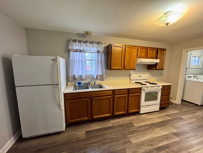 Building Photo - Single Family Home for Rent