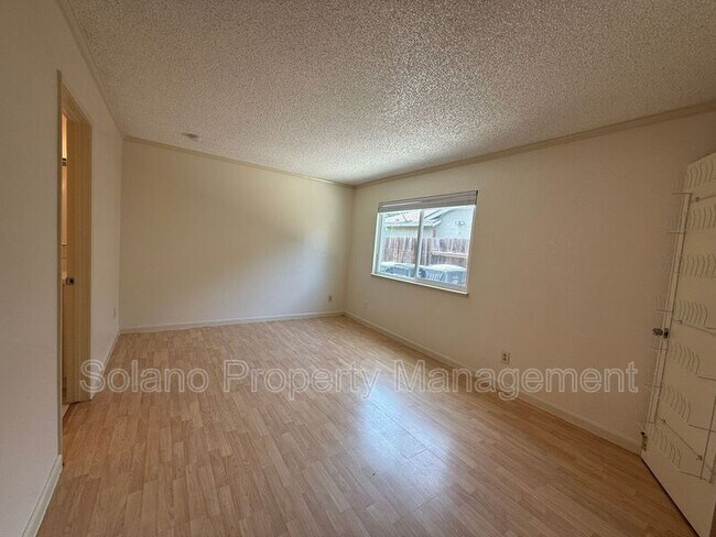 Building Photo - 2506 Marquette Ct