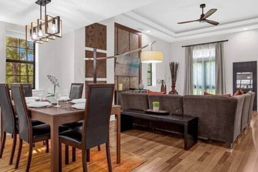 Building Photo - 14590 Damai Ln