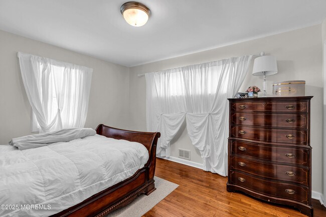 Building Photo - 709 Coral Way