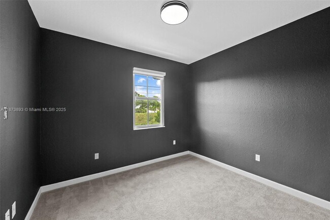 Building Photo - 11853 NW 47th Manor