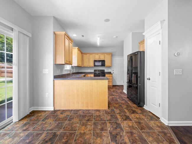 Building Photo - Charming 3BR 2-1/2 Bath in Spartanburg – Spacious Layout, NO APPLICATION FEE if APPROVED