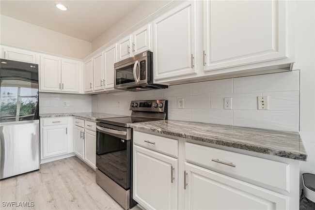 Building Photo - 2656 Sunvale Ct