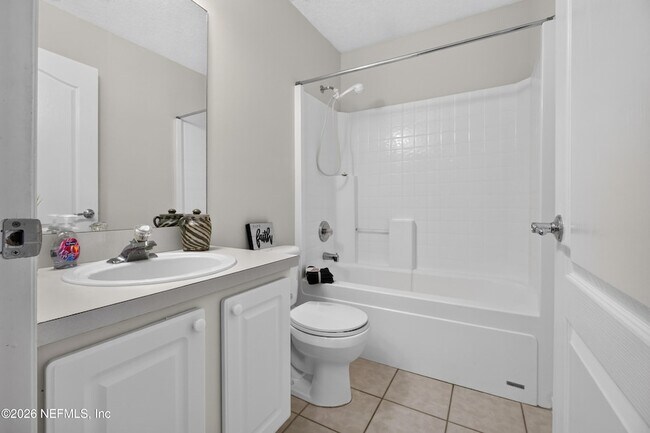 Building Photo - 12838 Chets Creek Dr N