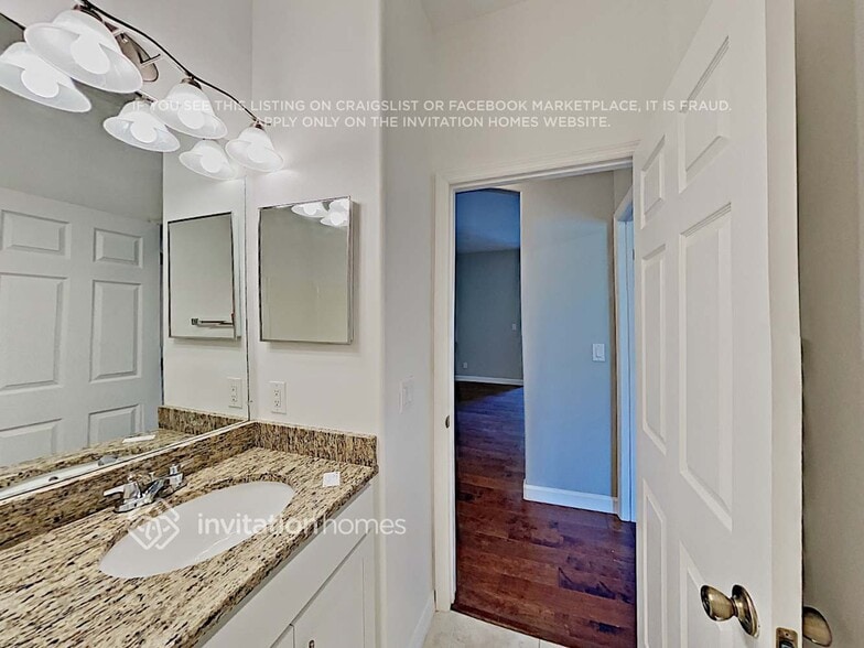 Building Photo - 5609 Duskywing Dr