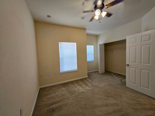 Building Photo - 2/2.5 Townhome in Magnolia Place