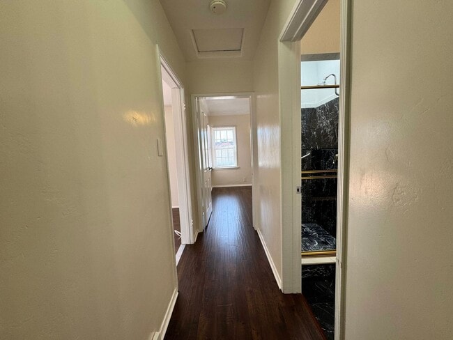 Building Photo - Beautiful Sherman Oaks Home!