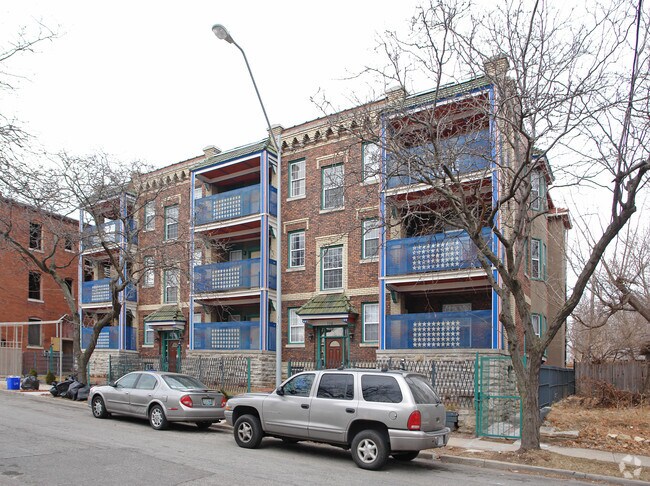 Building Photo - 1106-1110 E 40th St