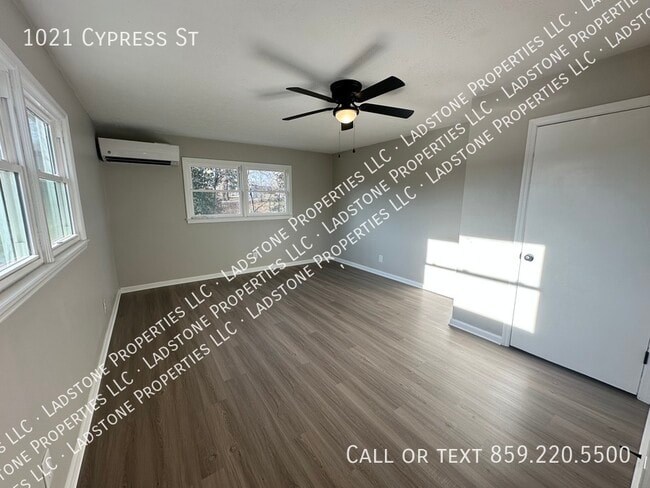 Building Photo - 1021 Cypress St