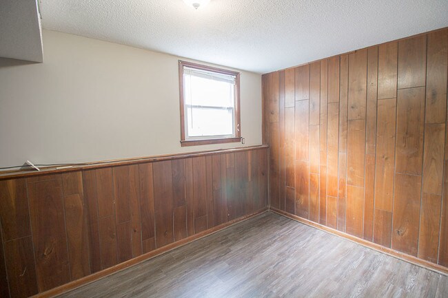 Building Photo - 213 E El Cortez Dr