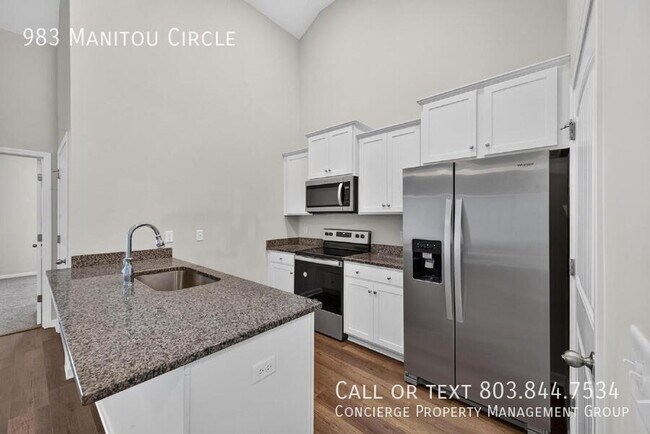 Building Photo - 983 Manitou Cir