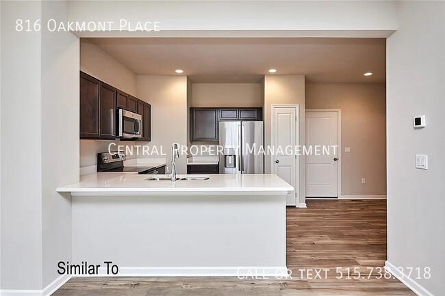 Building Photo - 816 Oakmont Pl