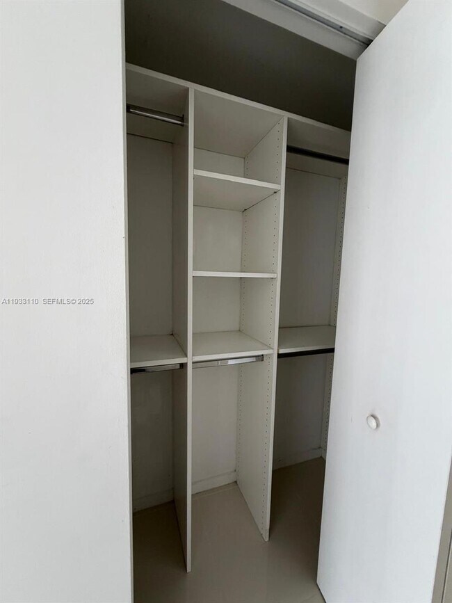 Building Photo - 5300 Paseo Blvd