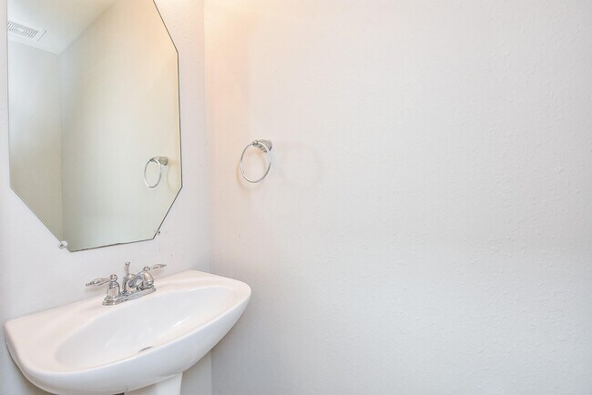 Building Photo - 5619 Stonecloud Ln