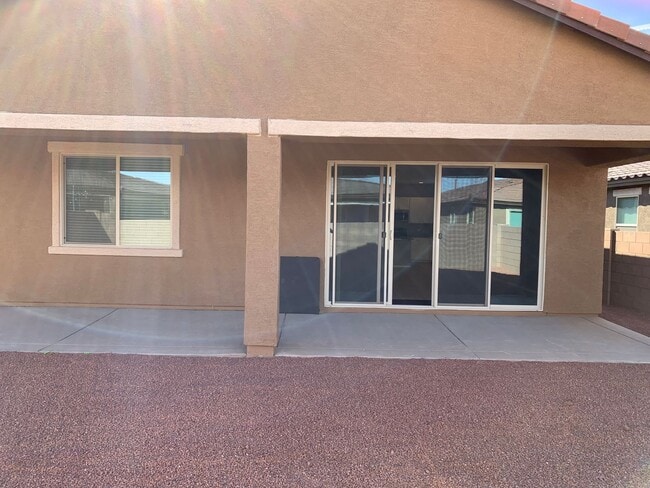 Building Photo - 3 Bedroom 2 Bath Home with 2 car garage, only built in 2020