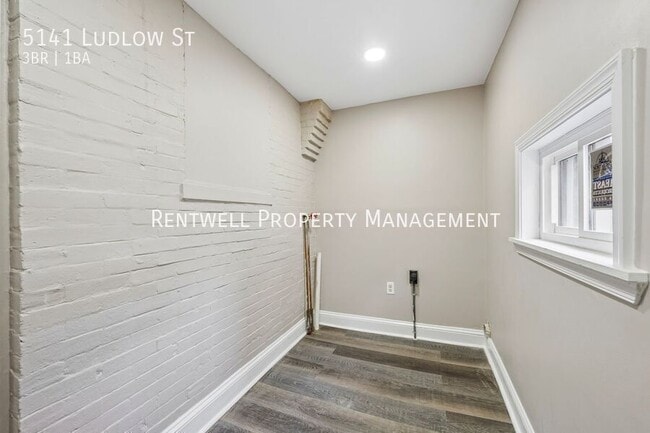 Building Photo - 5141 Ludlow St