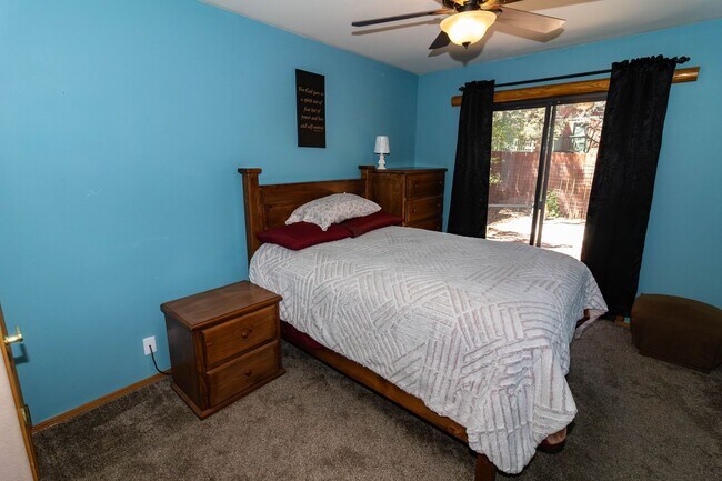 Building Photo - Sugarloaf Cutie