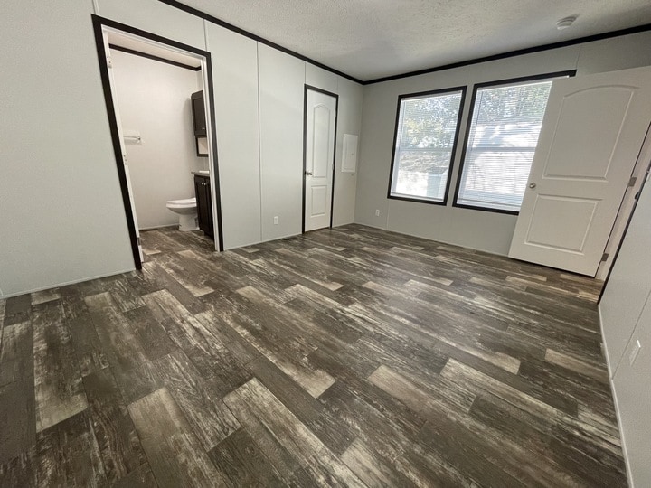 Building Photo - 15978 Villaire Ave