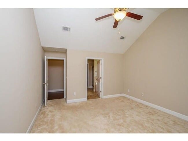 Building Photo - 1558 Driftwood Ln