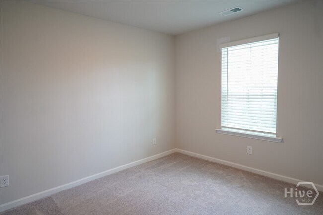 Building Photo - 111 Saltgrass Ln