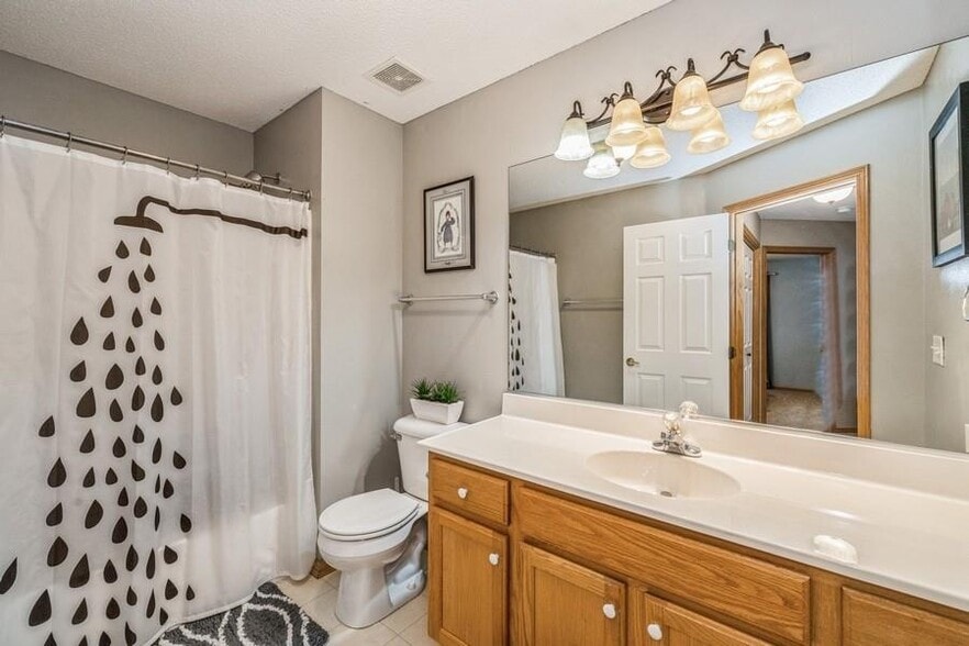 Building Photo - 7425 Wistful Vista Dr