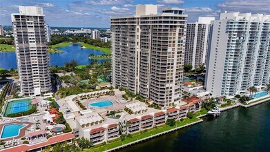 Building Photo - 20191 E Country Club Dr