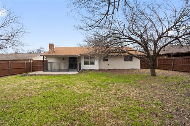 Building Photo - 403 Valentine Ln