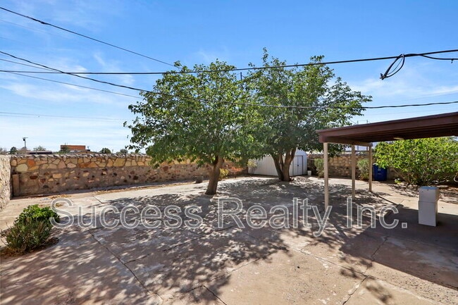 Building Photo - 5440 Viceroy Dr