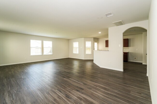 Building Photo - 5558 Latta Plantation Dr