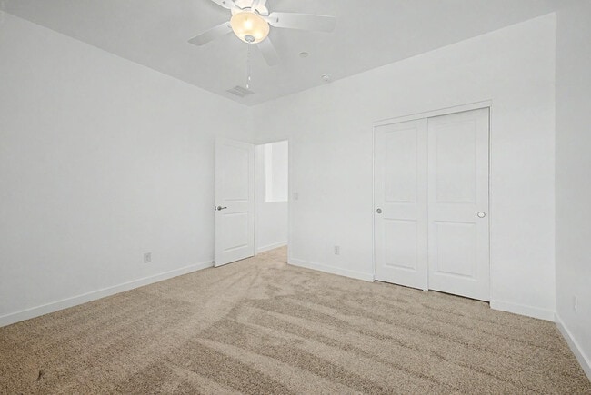 Building Photo - 8232 E University Dr