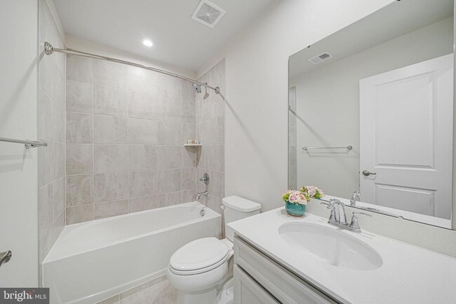 Building Photo - 4724 Torrey Ln