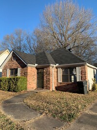 Building Photo - 2 Bed 1 Bath Home/ South Side of Jonesboro...